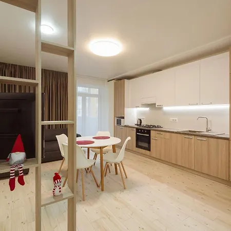 на жасминовій в парковій зоні Lviv