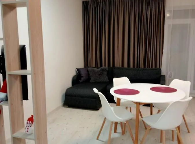 на жасминовій в парковій зоні * Leópolis