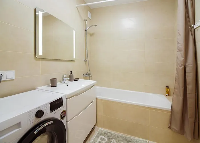 на жасминовій в парковій зоні Apartamento Leópolis