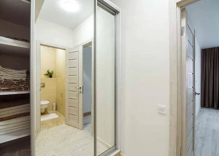 на жасминовій в парковій зоні *